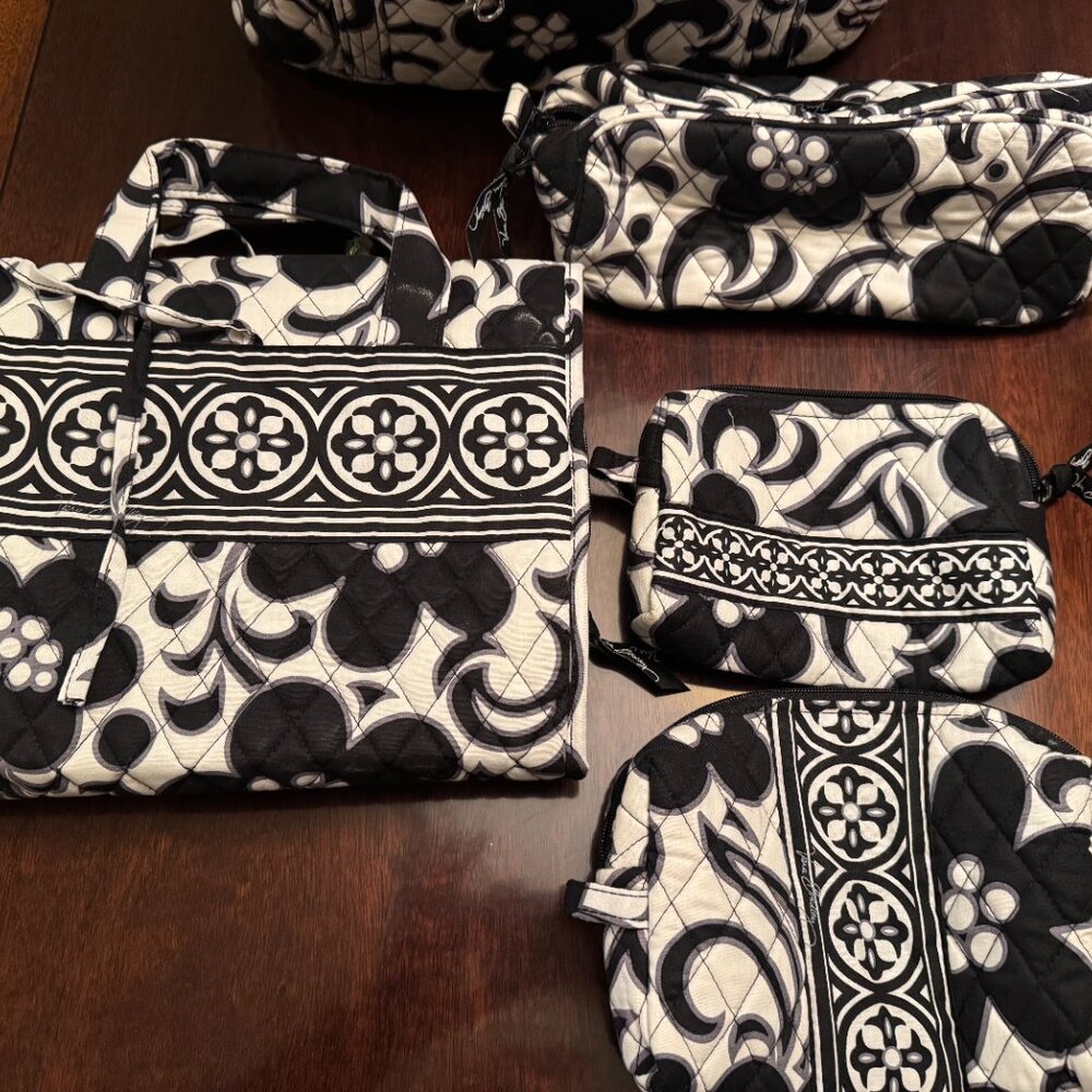Vera Bradley Night and Day Patttern Five Pieces